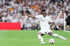 帕夫洛维奇：在此年龄段，我从未见过哪位队友像卡尔这么自信