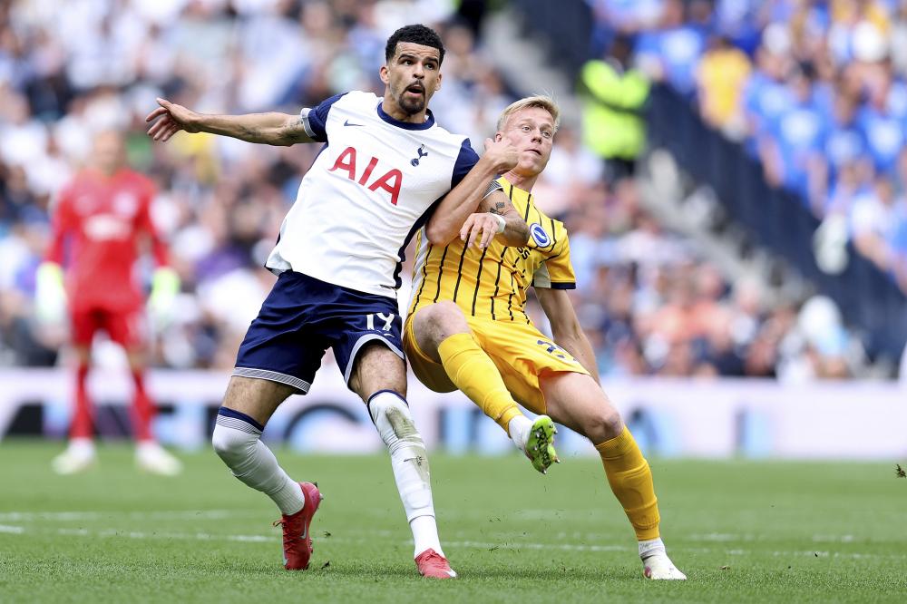 麦卡：为哥哥完成阿根廷首秀高兴；凯文：这是特别的一周